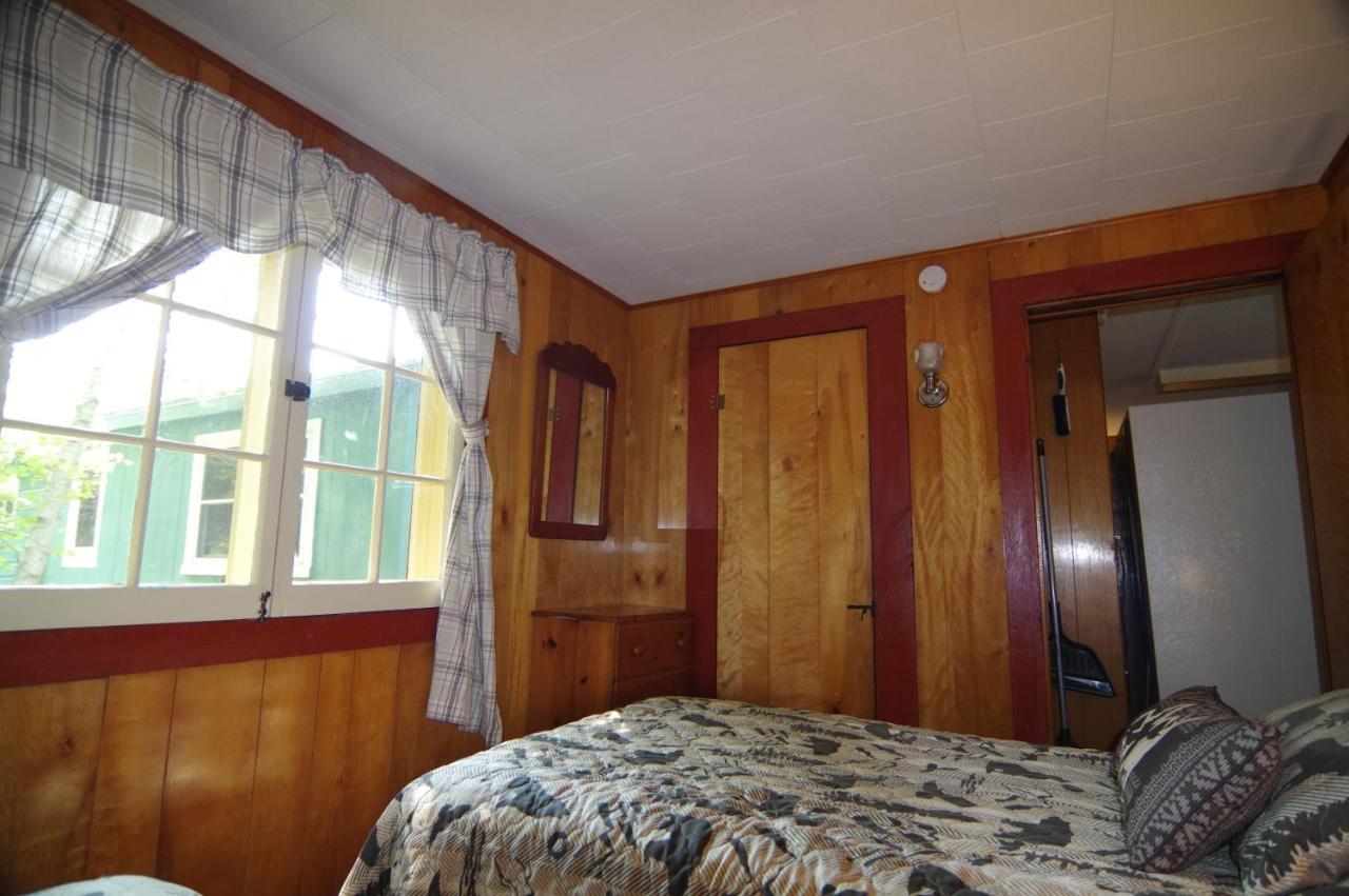Cramers Point Lake Breeze Lake George Exterior photo