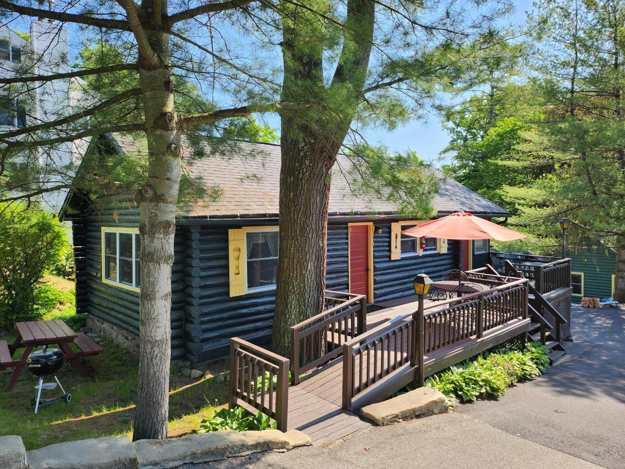 Cramers Point Lake Breeze Lake George Exterior photo
